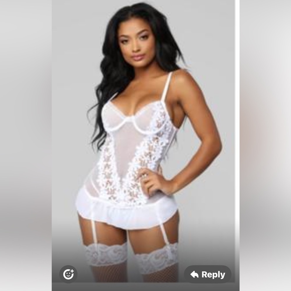 EUC Seven 'til Midnight Women's Sexy Angel White Bridal Guipure Lace Bustier Set